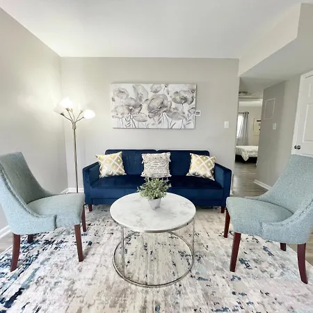 Rad Retreat - Pet Friendly - King Bed - Long Term Stays